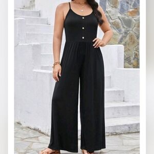 Plus size jumpsuit 🖤
